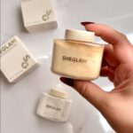 پودرفیکس جدید شیگلم مدل Blur In A Bottle Loose Setting Powder