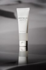 ژل فوم شستشوی روشن کننده و‌تسکین‌دهنده‌ی‌ سنتلا اسکین 1004 - Image 5